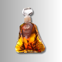 Facettierte Kristallflasche mit bernsteinfarbenem, gereiftem Tsipouro und massivem Glasstopfen.